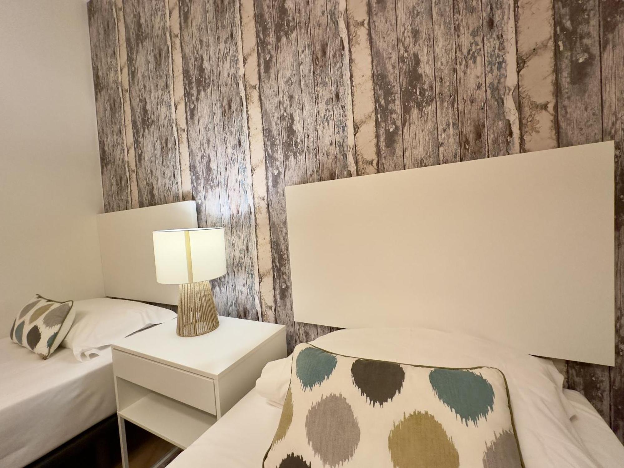 Urbe10 Plaza De Uncibay 3 Bedrooms Apatment Apartament *